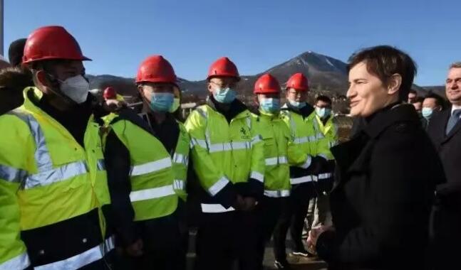 塞尔维亚总理布尔纳比奇出席E763高速公路项目部分路段开通仪式 1.jpg