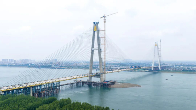 湖北：一桥连孤岛1.jpg