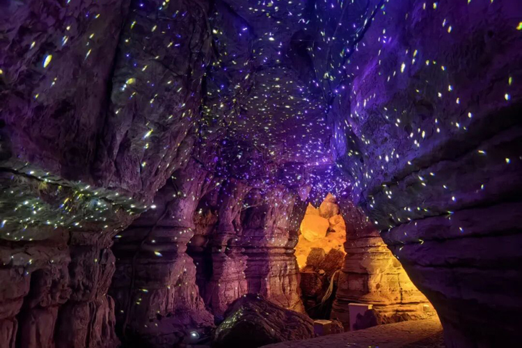 埃塞:索夫奥玛尔旅游项目灯光系统安装完成1.jpg