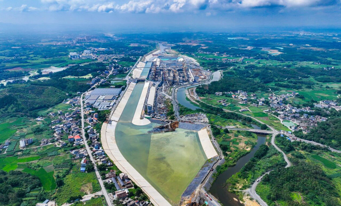 复杂河口深水航道整治与内河大型通航建筑物建设成套技术与装备.jpg